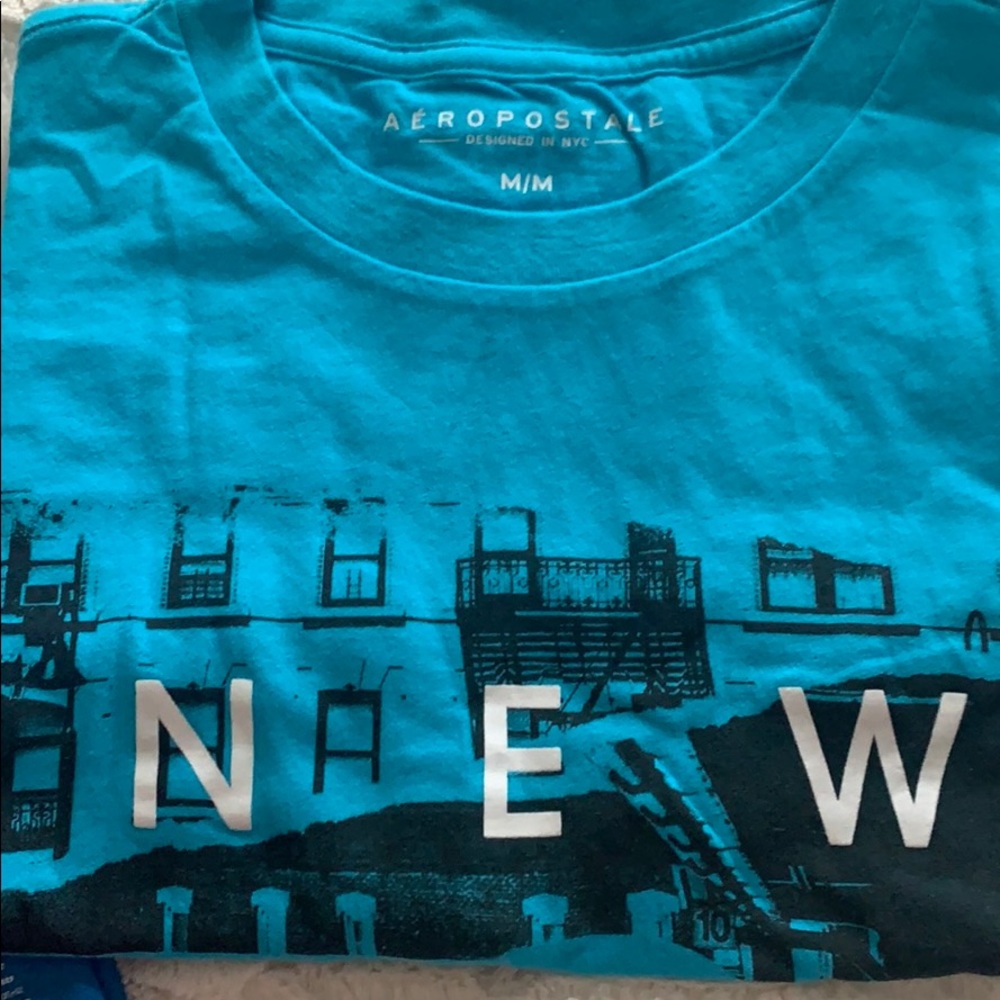 4 mens tshirts . Aeropostale & american eagle - Picture 3 of 13